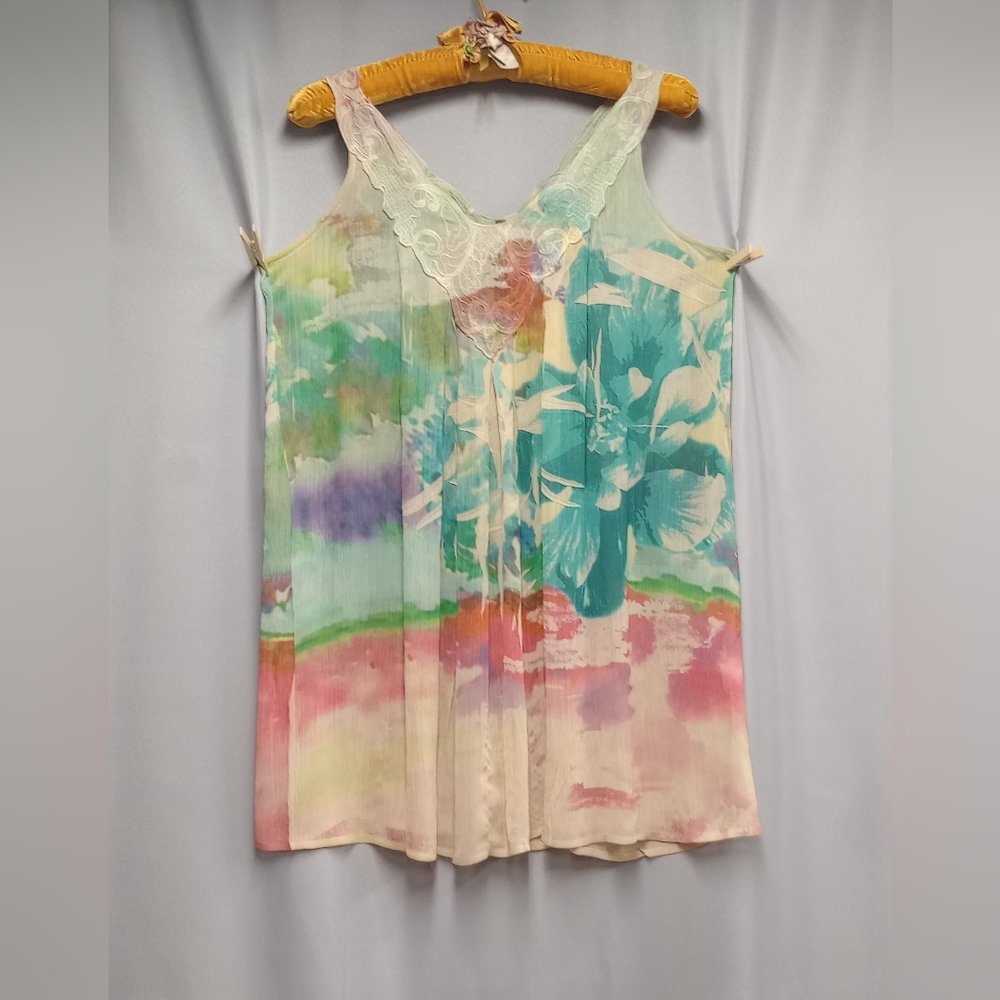 Muschka by Sienna Rose Watercolor Floral Print Tanktop